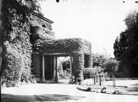 British Navy Headquarters at Preston, Toorak, 1941–47