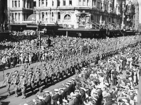 A.I.F. soldiers of the 9th Division in Swanston Street, during a march in Melbourne, 1943