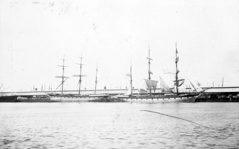 LOCHS KATRINE and ETIVE. : in Victoria Dock Melbourne, 1904–46