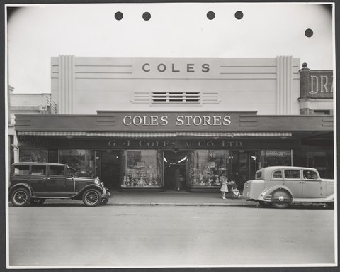 View across street towards Moonee Ponds Coles Variety Store No. 7, 1947