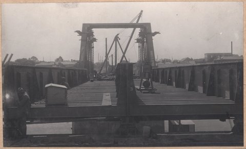 South Kensington to West Footscray - bridge over Maribyrnong River, 1927–28