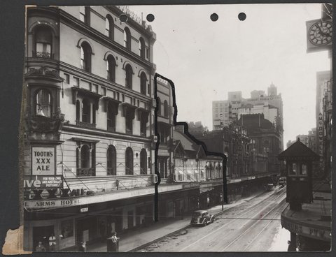 Elevated view along King Street with Liverpool Arms Hotel on corner near outlined location of Coles Sydney Store No. 25, 1939–45