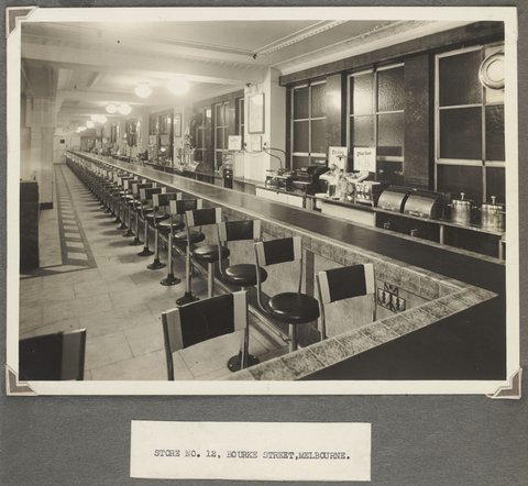 Snack food bar Bourke Street Store No. 12, 1940s