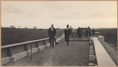 Darling to Glen Waverley - bridge over Warrigal Road, 1929–30