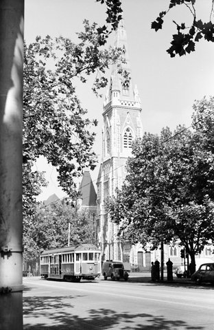 Corner of Russell and Collins Streets looking towards Swanston Street, Melbourne, 1954