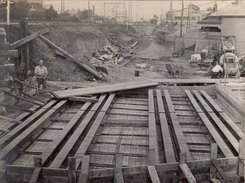 South Kensington to West Footscray - storm water drain at Raleigh Street, 1927–28