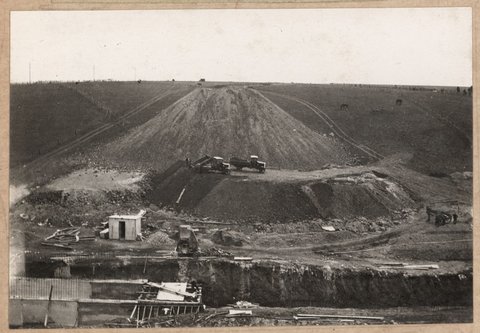 Albion to Broadmeadows - earthworks for culvert at Spring Gully, 1927–29