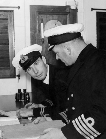 Sequence of events with the Port Phillip Examination Service as they check ships coming into Port Phillip Bay, c. 1940