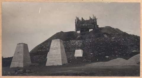 Albion to Broadmeadows - Maribyrnong River viaduct foundations, 1927–28
