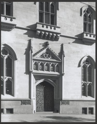 E.S.& A. Bank, corner Collins and Queen Streets, Melbourne, exteriors, 1952