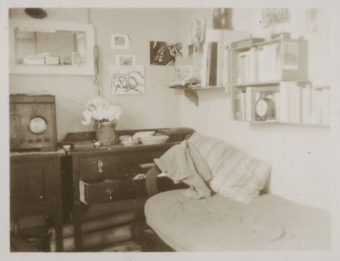 Room at Agnes St. Jolimont May 1943 Melbourne
