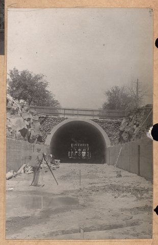 South Kensington to West Footscray - Bunbury Street tunnel, 1927–28
