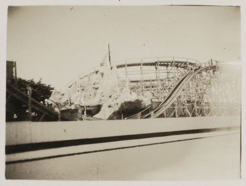 Luna Park, St. Kilda, 1939–45