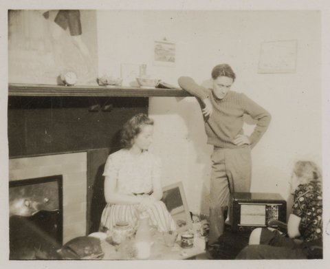 Ossie and Slvia Hall, Sth Yarra Melb [Melbourne] '42, 1942