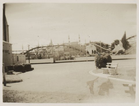 Luna Park, St. Kilda, 1939–45