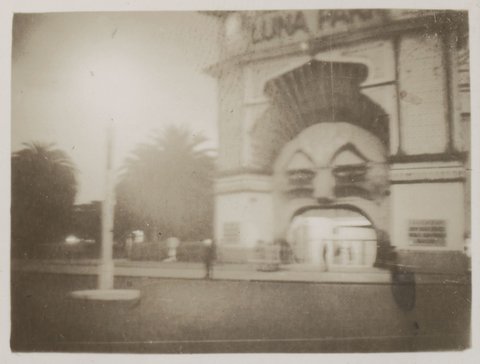 Luna Park, St. Kilda, 1939–45