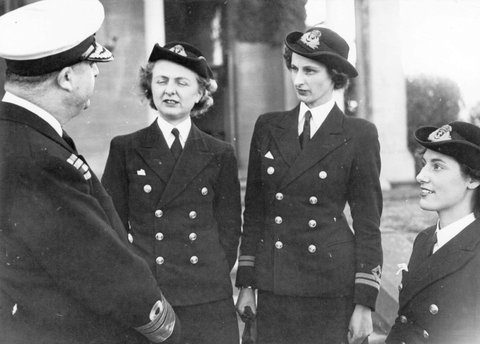 British Wrens on duty in Melbourne, 1941–47