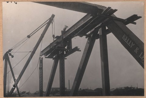 South Kensington to West Footscray, Bridge over Maribyrnong River : 175 ft. truss span Maribyrnong River bridge, 1928