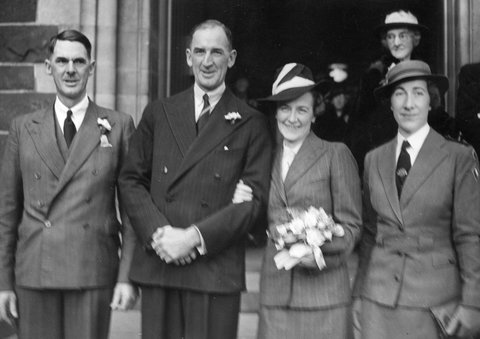 Robinson - Evans wedding Melb[ourne] Grammar Chapel, c. 1943