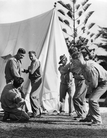 Striking Camp in readiness to move out from Williamstown to Mount Martha, 1939–45
