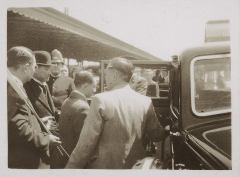 Welcome to Dr. Su Mo, Chinese Minister, Spencer Street Station, Melbourne, 1941