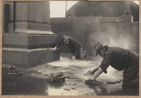 Spencer Street bridge. Neuchatel paving, 1930
