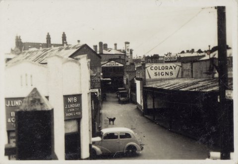 King's Arcade, Armadale, 1939–45