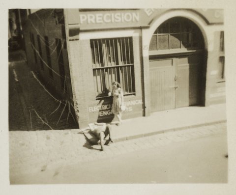 Matcham Skipper and Myra Gould, Lit. Collins St. Melb. [Melbourne], 1939–45