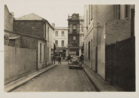 Meyers Place, Melbourne, looking northerly, over Bourke Street, 1939–45