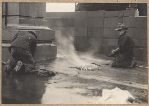 Spencer Street bridge. Neuchatel paving, 1930