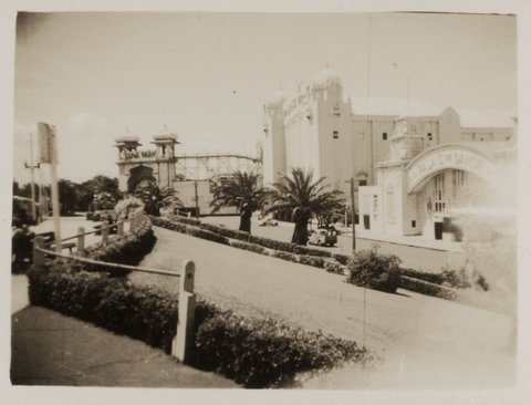 Luna Park, St. Kilda, 1939–45