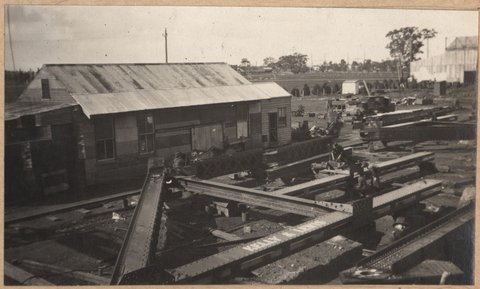 South Kensington to West Footscray, Bridge over Maribyrnong River : 175 ft. truss span, 1927