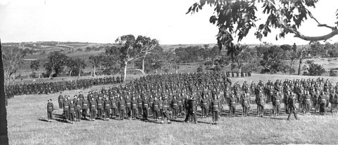 Army men from the 7th Division at drill at Watsonia in training for a Melbourne procession, 1944