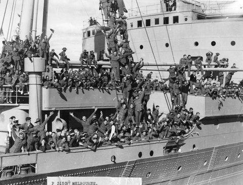 "Wish me luck when you say goodbye" Troops aboard the transport at Port Melbourne, c. 1940