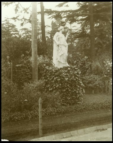 Sculpture in Fitzroy Gardens, Melbourne, 1880–1938
