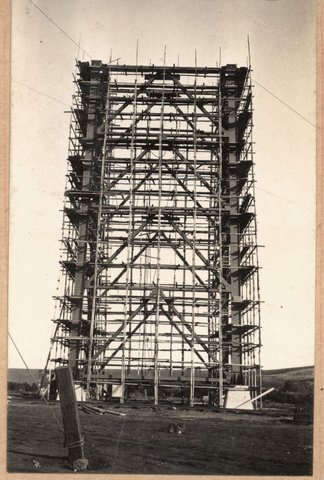 Albion to Broadmeadows - steelwork for viaduct at Moonee Ponds Creek, 1928