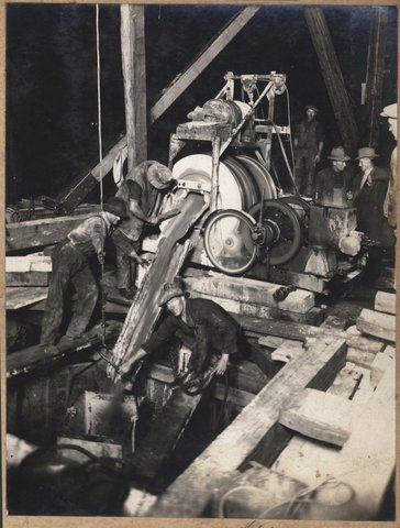 Spencer Street bridge - south pier, 1928