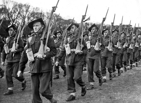 V-E day parade of units of Australian Corps of Signals, Fawkner Park, Melbourne, Victoria, 1942–48