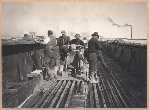 South Kensington to West Footscray. Bridge over Dynon Road : 112' spans, 1928