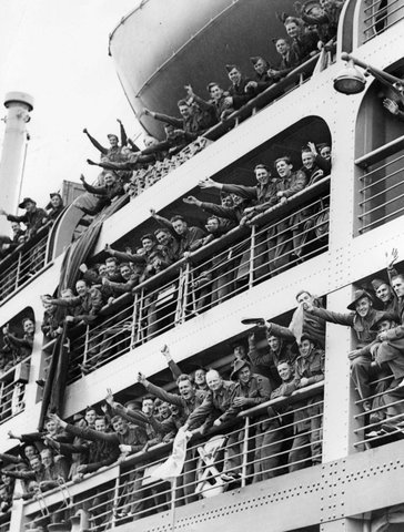EMBARKATION OF TROOPS FROM PORT MELBOURNE, 1938–44