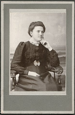 Portrait photographs by James C. Foyle of Warrnambool and Melbourne, Vic, 1882–1919