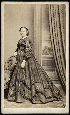 Studio portraits by Nettleton, North Melbourne, 1864–90