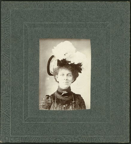 Portrait photographs of women by Cole's Studio, Royal Arcade, Melbourne Vic, 1904–19