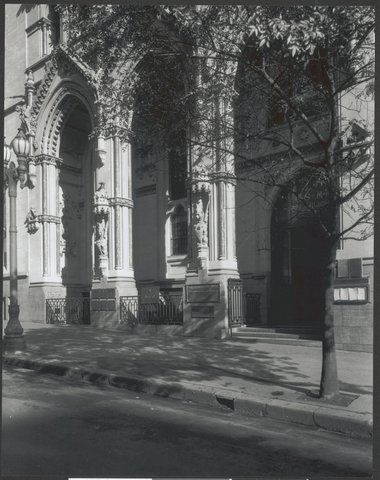 E.S.& A. Bank, corner Collins and Queen Streets, Melbourne, exteriors, 1952
