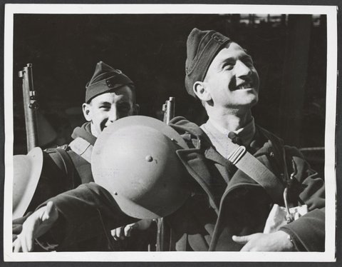 EMBARKATION OF TROOPS FROM PORT MELBOURNE, 1942–48