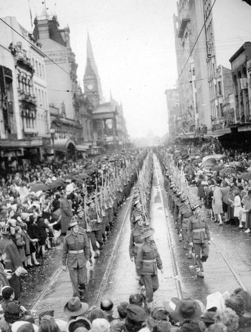 Army procession through Melbourne streets, 1944