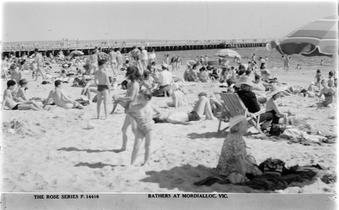 BATHERS AT MORDIALLOC, VIC, 1920–54