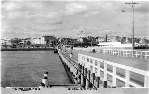 St. Kilda from the pier, 1920–54