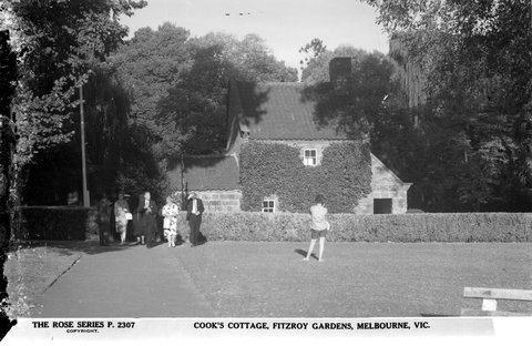 Cook's Cottage, Fitzroy Gardens, Melbourne, Vic, 1920–54