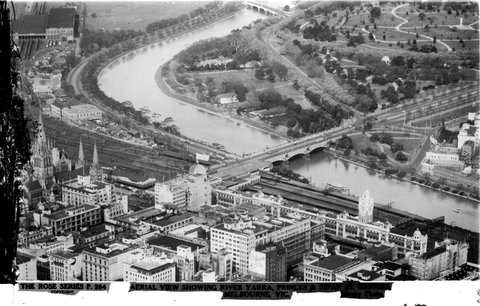 Aerial view of showing River Yarra, Prince & Swan St. Bridges, Melbourne, Vic, 1920–54